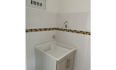 Venta de PENTHOUSE de 98 M2 en 340 mill neg, en La Mesa Cund, COL