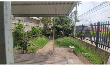 Venta de casalote urbano de 332 M2 en 500 mill en La Mesa Cund.