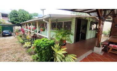 Casa para proyecto hotelero de 972 M2 en 1400 mill en Anapoima Cund