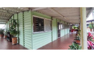 Casa para proyecto hotelero de 972 M2 en 1400 mill en Anapoima Cund