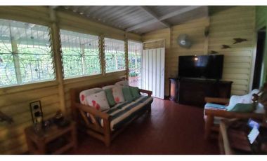 Casa para proyecto hotelero de 972 M2 en 1400 mill en Anapoima Cund