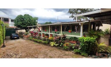 Casa para proyecto hotelero de 972 M2 en 1400 mill en Anapoima Cund