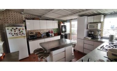 Casa para proyecto hotelero de 972 M2 en 1400 mill en Anapoima Cund