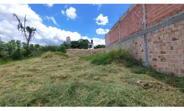Lote urbano de 260 M2 en 230 mill negociables en La Mesa Cund, permuta