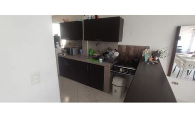 Casa rentable de 441 M2 construidos en 1100 millones en La Mesa Cund