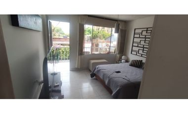 Casa rentable de 441 M2 construidos en 1100 millones en La Mesa Cund