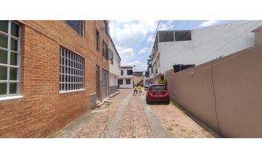 Casa rentable de 441 M2 construidos en 1100 millones en La Mesa Cund