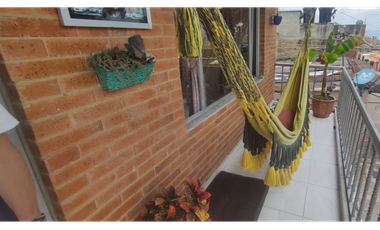 Casa rentable de 441 M2 construidos en 1100 millones en La Mesa Cund