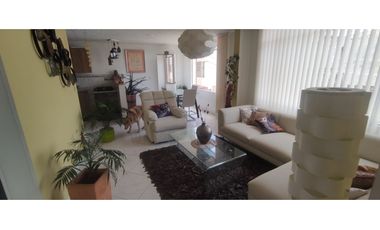 Casa rentable de 441 M2 construidos en 1100 millones en La Mesa Cund