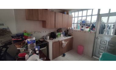 Casa rentable de 441 M2 construidos en 1100 millones en La Mesa Cund