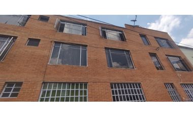 Casa rentable de 441 M2 construidos en 1100 millones en La Mesa Cund