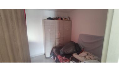 Casa rentable de 441 M2 construidos en 1100 millones en La Mesa Cund