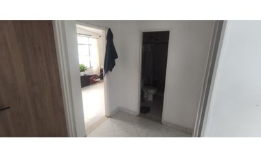 Casa rentable de 441 M2 construidos en 1100 millones en La Mesa Cund