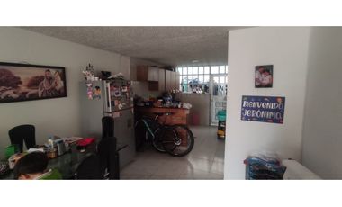 Casa rentable de 441 M2 construidos en 1100 millones en La Mesa Cund