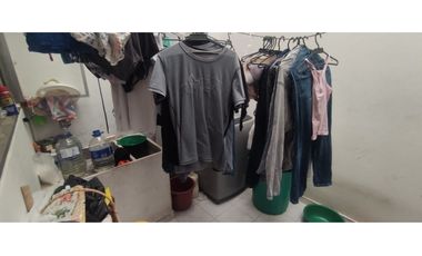 Casa rentable de 441 M2 construidos en 1100 millones en La Mesa Cund