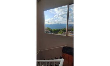 Casa de 110 M2 en 279 mill en La Mesa Cund, COL. a 3 min del parque