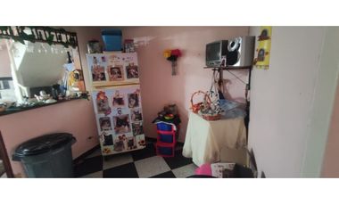 Casa de 110 M2 en 279 mill en La Mesa Cund, COL. a 3 min del parque