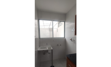 Casalote en conjunto de 450 M2 en 595 mill en La Mesa Cund, COL