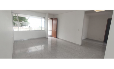 Casalote en conjunto de 450 M2 en 595 mill en La Mesa Cund, COL