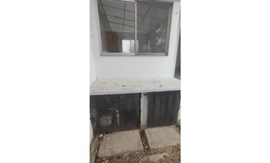 Casalote en conjunto de 450 M2 en 595 mill en La Mesa Cund, COL