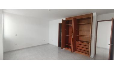 Casalote en conjunto de 450 M2 en 595 mill en La Mesa Cund, COL