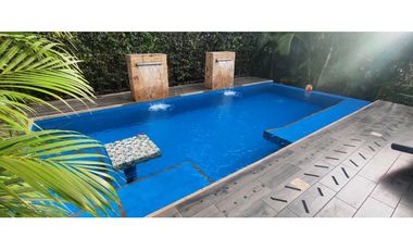 Espectacular casa de 220 M2 en 765 mill en #lamesacund con piscina