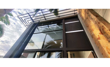 Espectacular casa de 220 M2 en 765 mill en #lamesacund con piscina