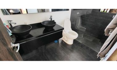 Espectacular casa de 220 M2 en 765 mill en #lamesacund con piscina