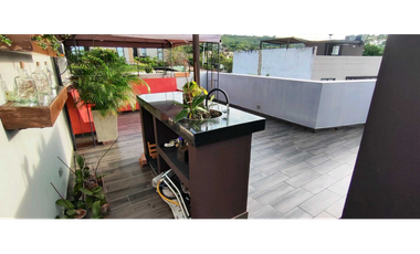 Espectacular casa de 220 M2 en 765 mill en #lamesacund con piscina