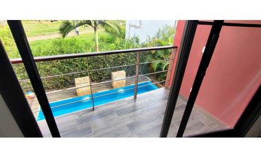 Espectacular casa de 220 M2 en 765 mill en #lamesacund con piscina