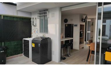 Venta de casa en conjunto de 76.6 M2 aprox en 370 mill en La Mesa C