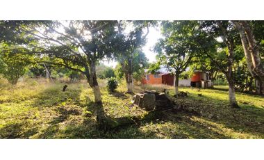 Se vende lote semiurbano de 3200 M2 en 400 mill neg, en La Mesa Cund