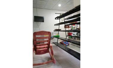 VENDO/ALQUILO CASA COMERCIAL.