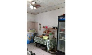 VENDO/ALQUILO CASA COMERCIAL.