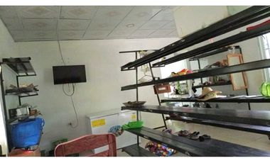 VENDO/ALQUILO CASA COMERCIAL.