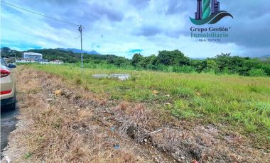EN.VENTA LOTE COMERCIAL.DE 3300mts con.37 de frente via principal AB.