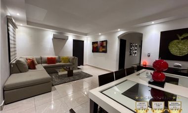 Venta Casa con piscina Versalles 1 Modelo Lyon y Jacuzzi.