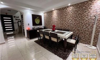 Venta Casa con piscina Versalles 1 Modelo Lyon y Jacuzzi.