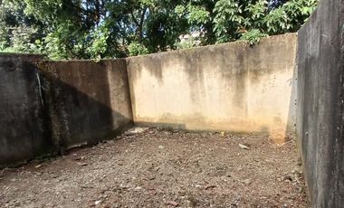 DISEWA RUMAH SEMIFURNISH BAGUS TAHUNAN BISA VISIT GREEN VALLEY SENTUL