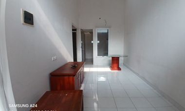 DISEWA RUMAH SEMIFURNISH BAGUS TAHUNAN BISA VISIT GREEN VALLEY SENTUL