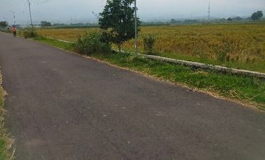 jual murah tanah d  bareng   . rumah hunian .bengkel  gudang