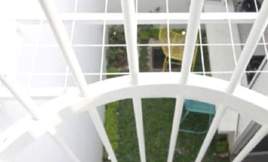 Rumah 2lt 6x17 102m Type 2KT Cluster La seine JGC Jakarta Garden City