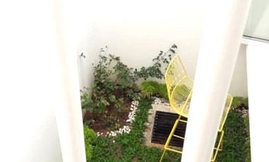 Rumah 2lt 6x17 102m Type 2KT Cluster La seine JGC Jakarta Garden City