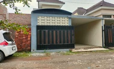 JUAL RUMAH MEWAH HARGA MURAH DI  TROWULAN