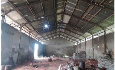 Jual murah  pabrik  + gudang di Peterongan  Jombang 300 ke jalan raya propinsi