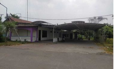 Jual murah  pabrik  + gudang di Peterongan  Jombang 300 ke jalan raya propinsi