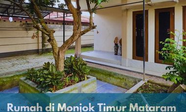 Rumah 3 lantai strategis di Monjok Timur Mataram R388