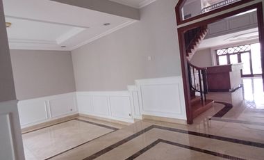 Rumah Mewah 2lt Semi Furnished. Kemang selatan  Jak Sel CL 534