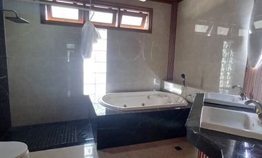 Rumah Mewah 2lt Semi Furnished. Kemang selatan  Jak Sel CL 534