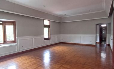 Rumah Mewah 2lt Semi Furnished. Kemang selatan  Jak Sel CL 534